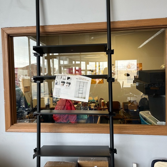 Shelf’s - Picture 4 of 4